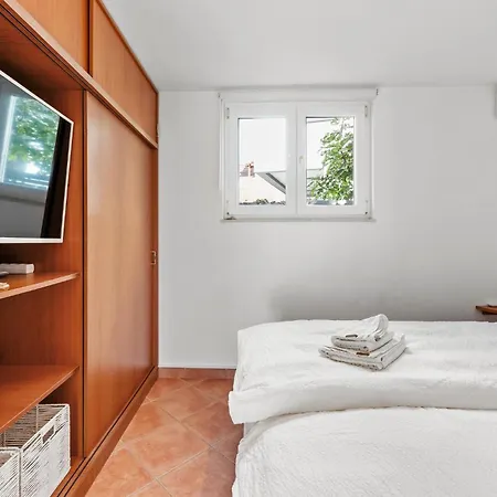 Apartment Stunning In Rogoznica (Sibenik-Knin)