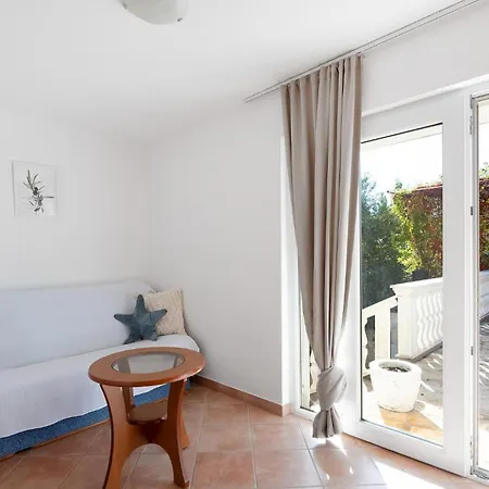 Apartment Stunning In Rogoznica (Sibenik-Knin)