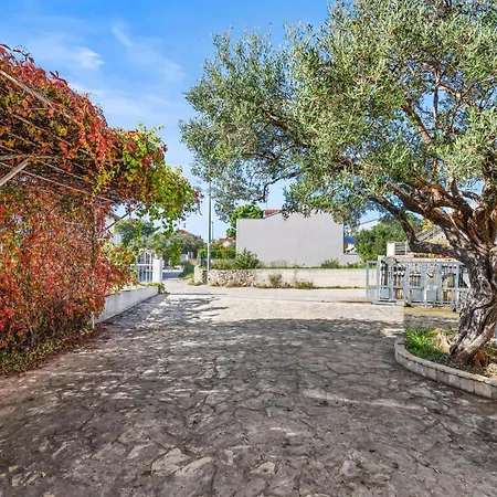 Apartment Stunning In Rogoznica (Sibenik-Knin)