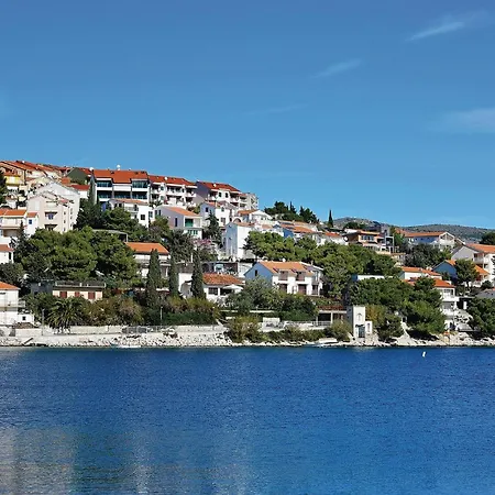 Apartment 2 Bedroom Gorgeous Apartment In Rogoznica Rogoznica (Sibenik-Knin)